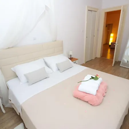 Rosa Solis Апартаменти Задар